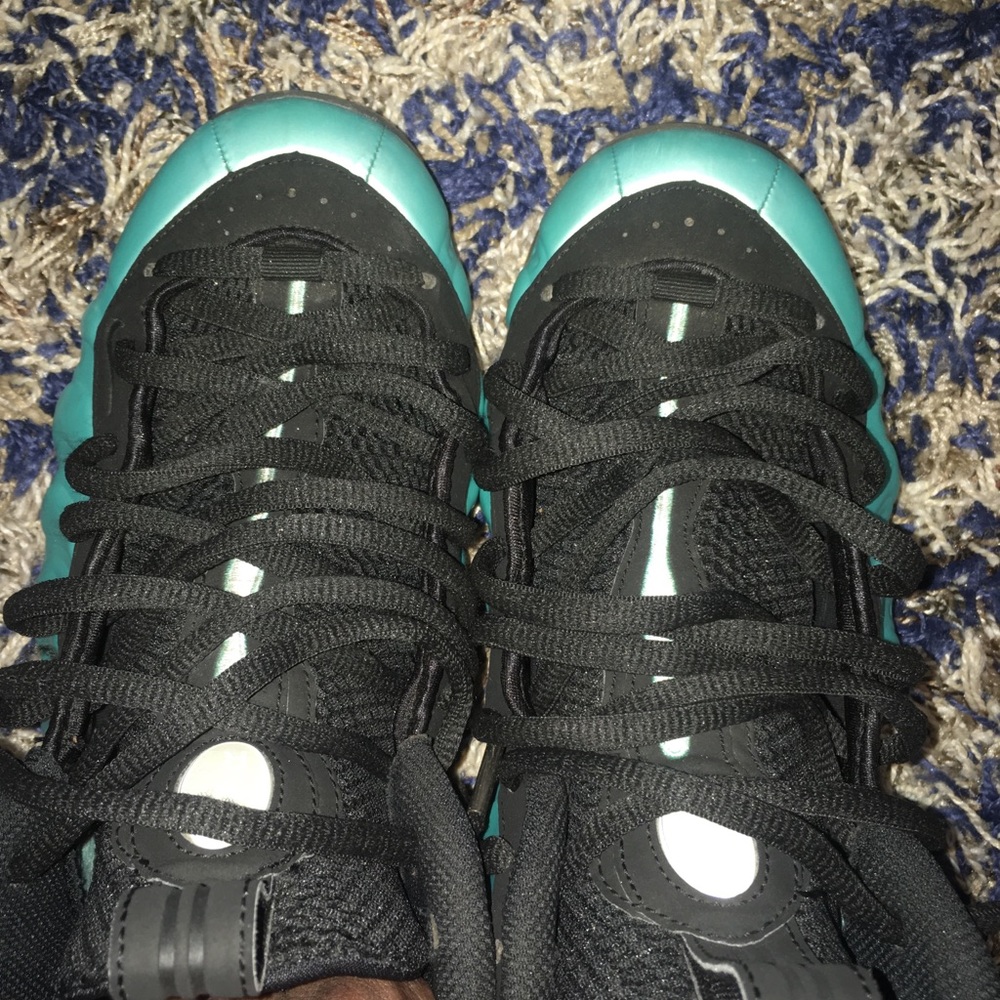 Shoes - Picture 4 of 6